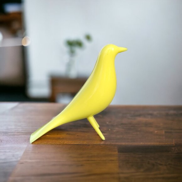 Mini Mid Century Modern Depression Style Eames Retro Bird Figurine Yellow - Picture 2 of 3